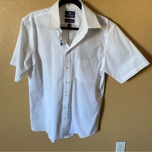 Stafford short sleeve classic white shirt NWOT